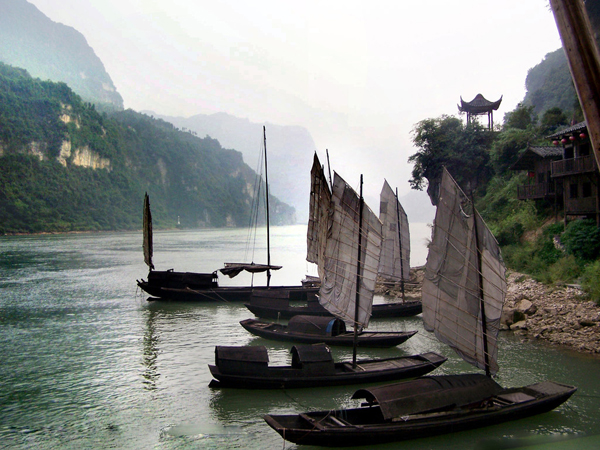 Yangtze Cruise Ships Vision